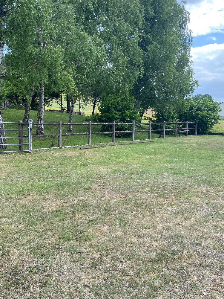 Aire camping-car  Issancourt-et-Rumel (08440) - Photo 1